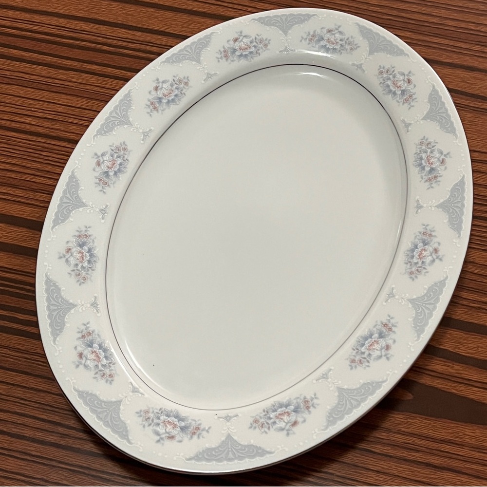 Vintage Silverie Fine China 14" x 10.25" Oval Platter